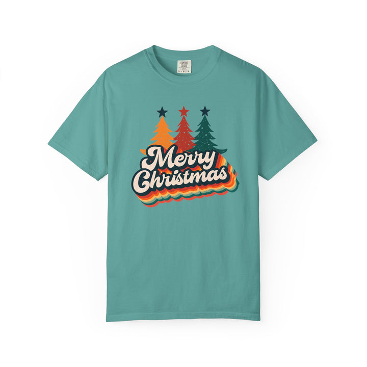 Retro Merry Christmas T-Shirt | Vintage Holiday Graphic Tee | Festive 70s Style Christmas Shirt for Women & Men- Ten & Timber