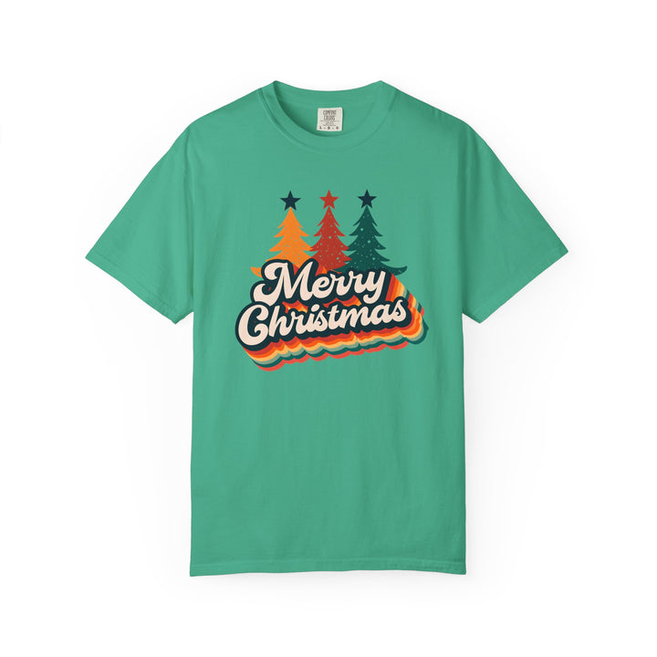 Retro Merry Christmas T-Shirt | Vintage Holiday Graphic Tee | Festive 70s Style Christmas Shirt for Women & Men- Ten & Timber