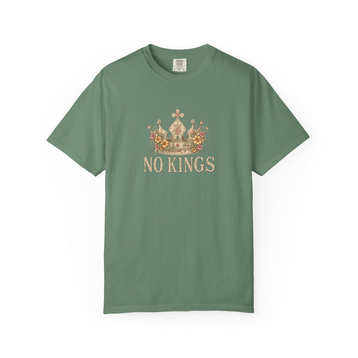 No Kings T-Shirt | Anti-Monarchy Crown Graphic Tee- Ten & Timber
